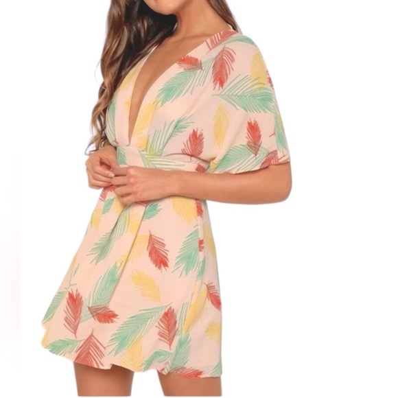 Dresses & Skirts - Peach Plunge tropical mini dress